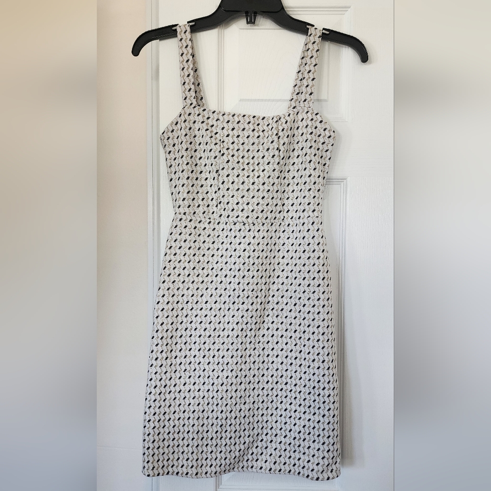 Elegant Black and Gold Patterned Dress